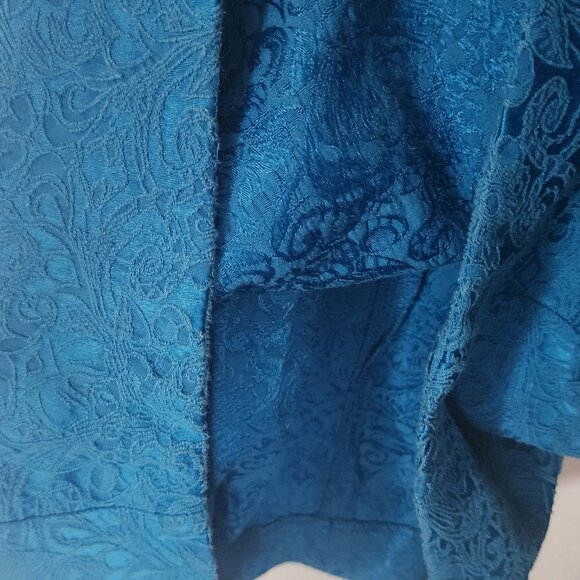 blue dress with a cute pattern - Picture 5 of 7